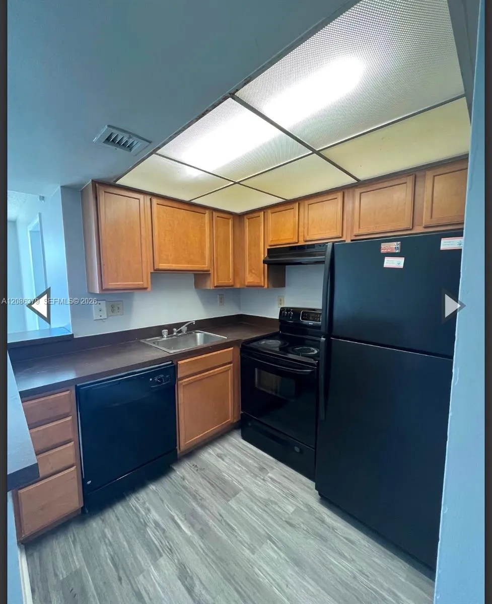 En Venta 706 Executive Center Drive 34, West Palm Beach, FL 33401, West Palm Beach, FL 33401