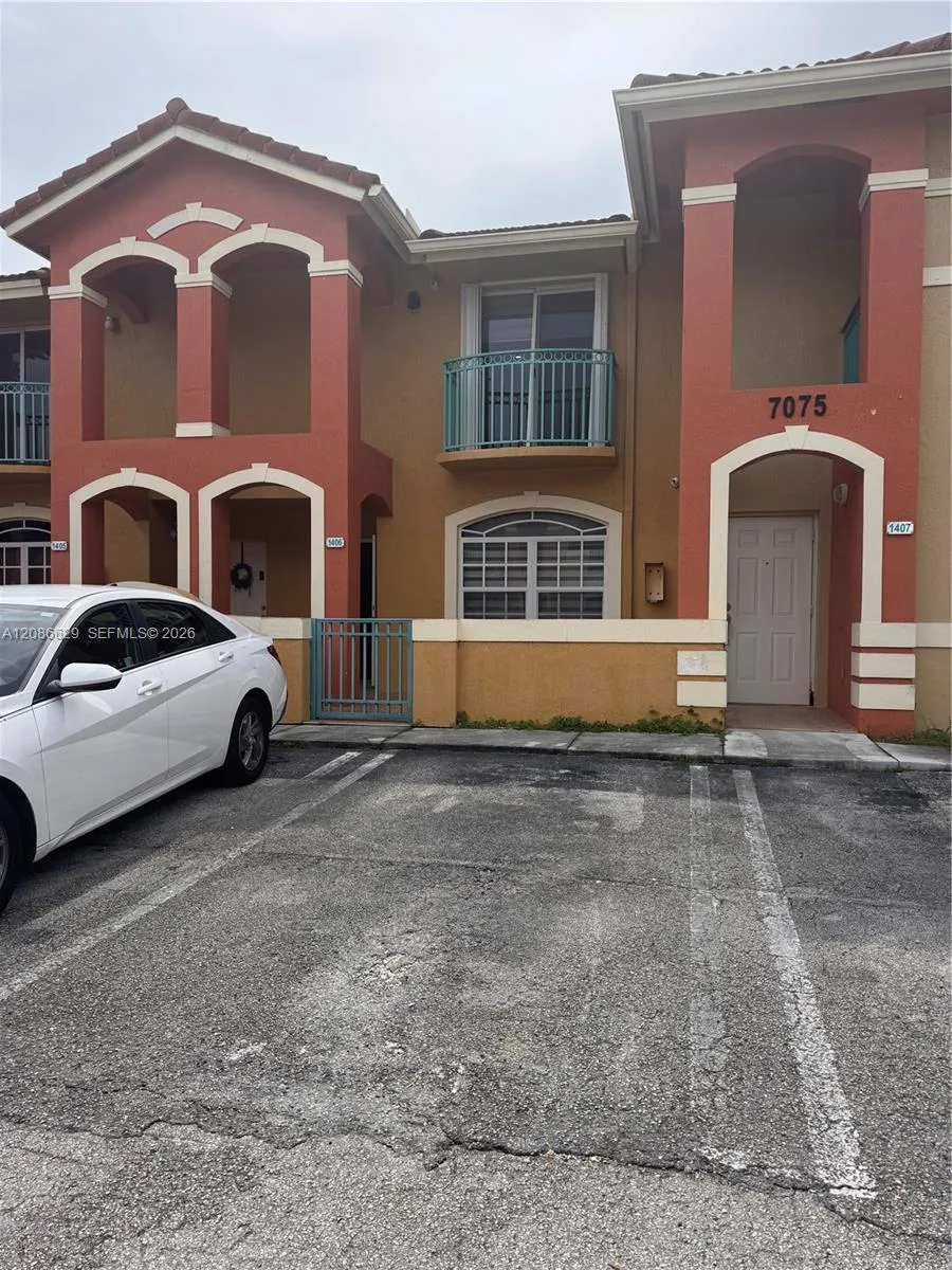 En Venta 7075 NW 173rd Drive 1406, Hialeah, FL 33015, Hialeah, FL 33015