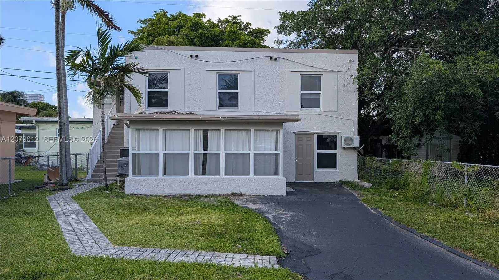 Foto de propiedad en 708 NE 4th Street 2, Hallandale Beach, FL 33009 Hallandale Beach con MLS# 