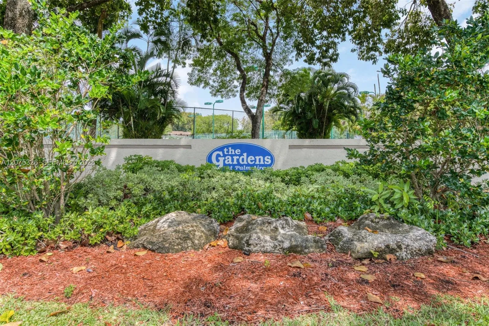 Foto de propiedad en 709 Gardens Drive 101, Pompano Beach, FL 33069 Pompano Beach con MLS# 