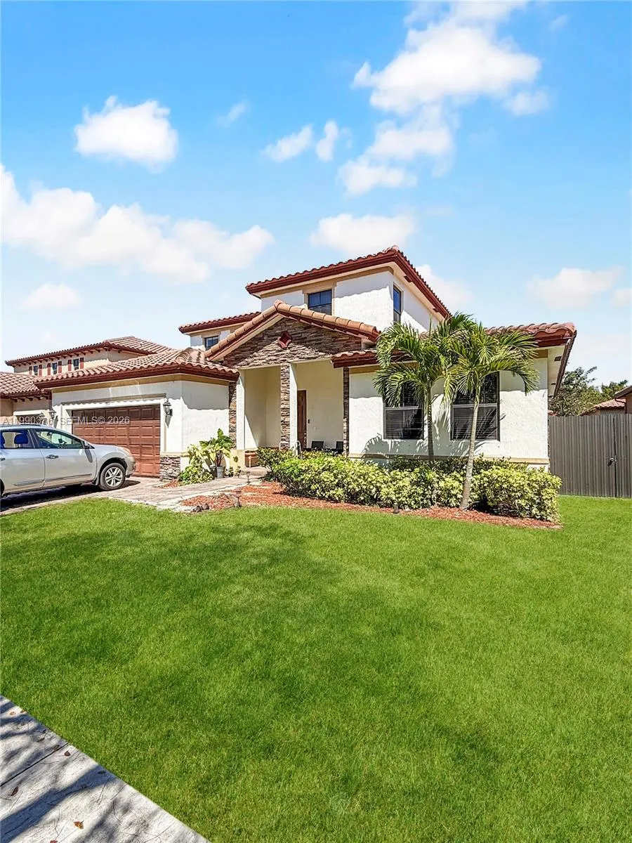 Foto de propiedad en 709 SE 35th Avenue, Homestead, FL 33033 Homestead con MLS# 