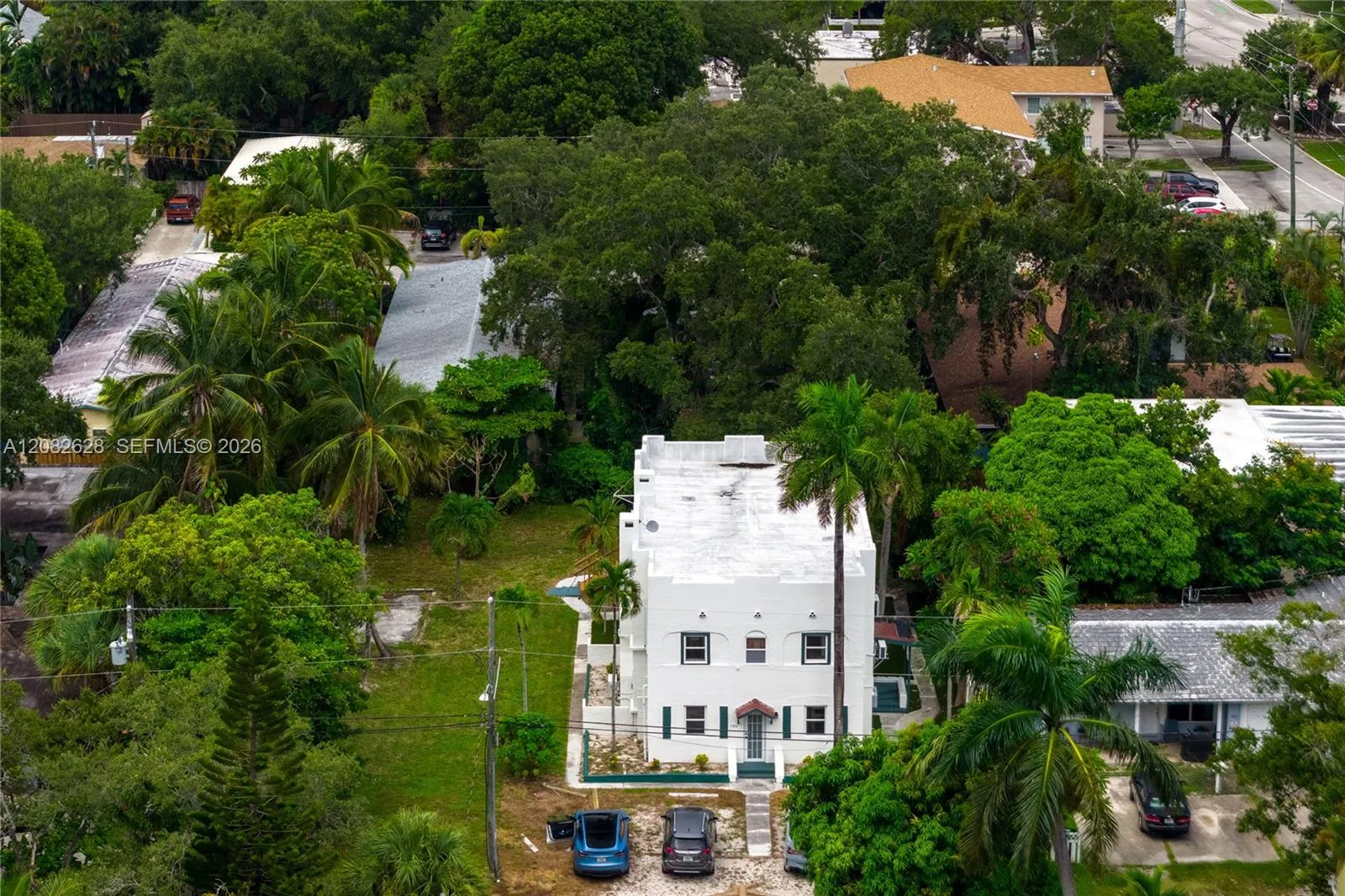 Foto de propiedad en 709 SW 4th Court 3, Fort Lauderdale, FL 33315 Fort Lauderdale con MLS# 