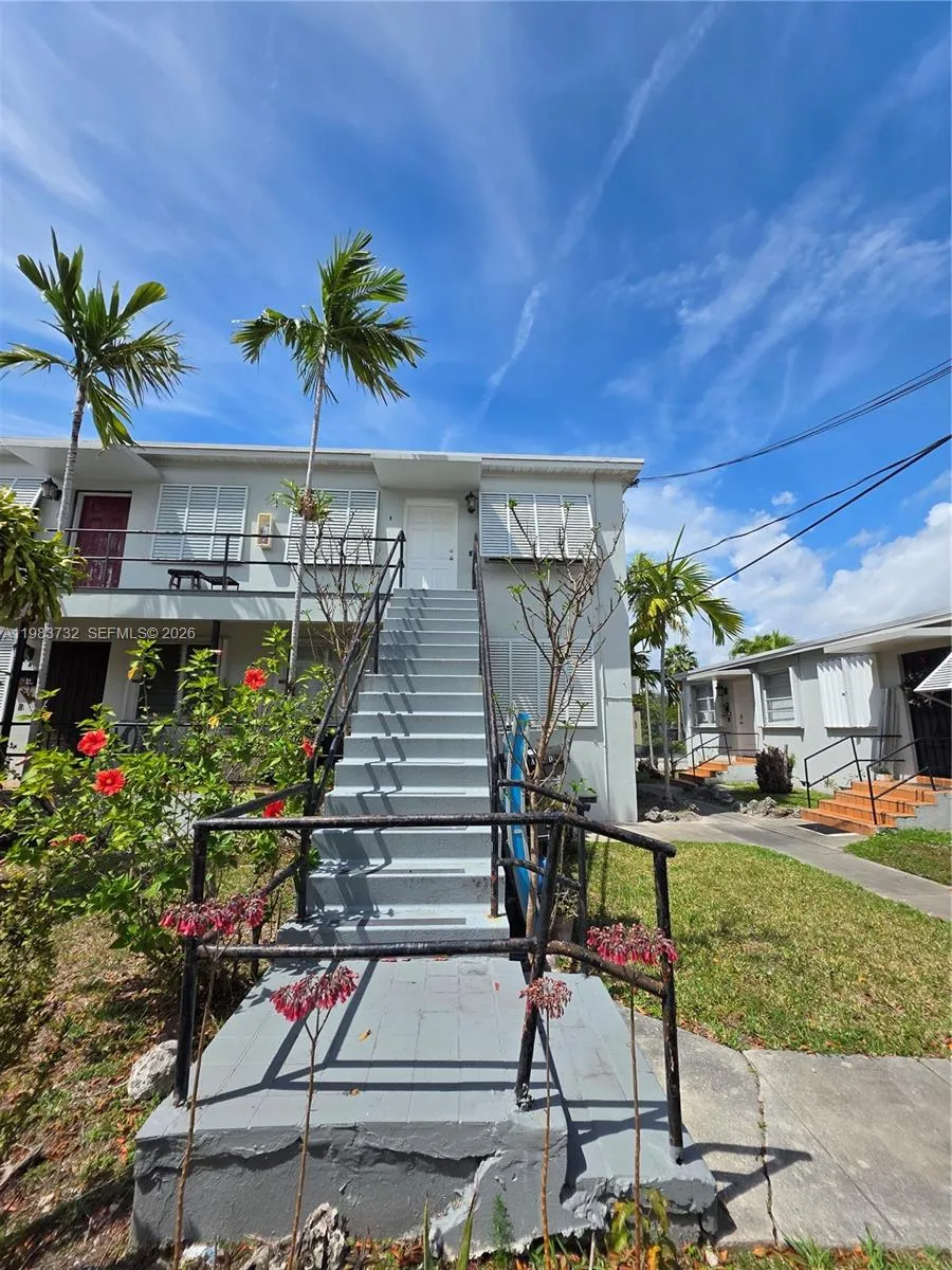 En Renta 71 Esplanade Drive D, Miami Springs, FL 33166, Miami Springs, FL 33166
