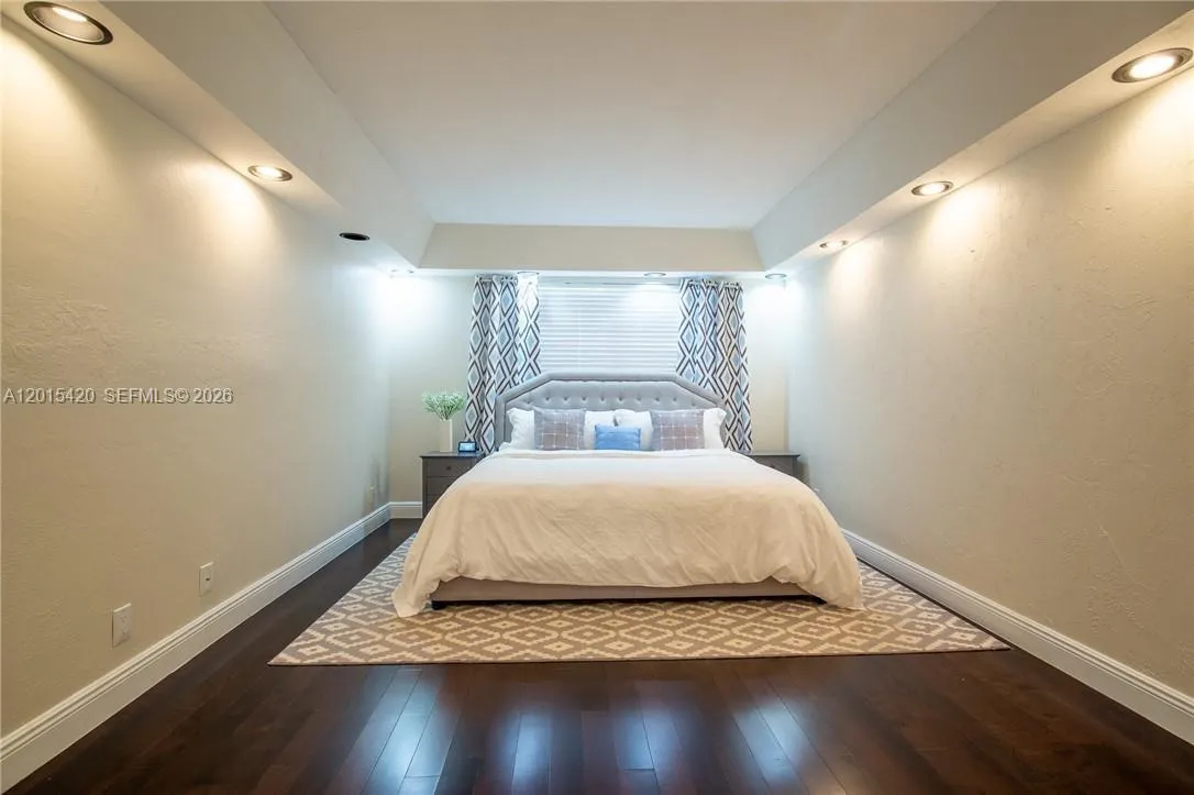 Foto de propiedad en 7100 Nova Drive 104A, Davie, FL 33317 Davie con MLS# 