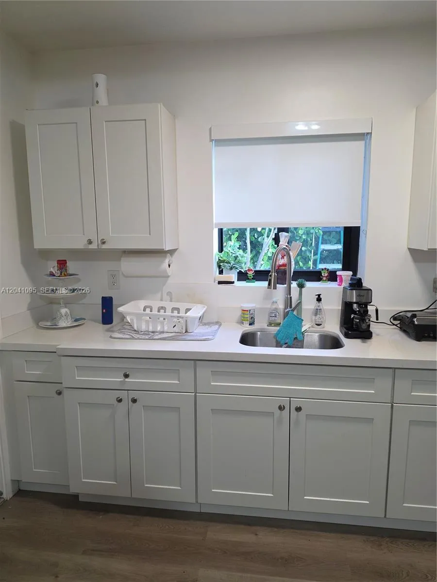Foto de propiedad en 711 Beacom Boulevard 4, Miami, FL 33135 Miami con MLS# 