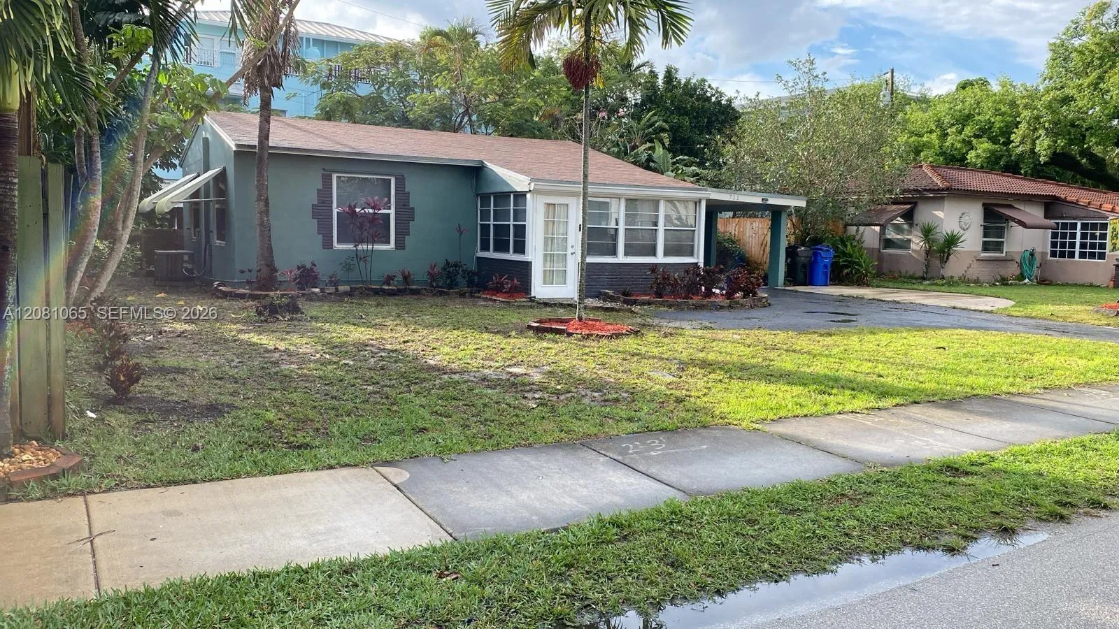 Foto de propiedad en 711 SW 9th Avenue, Fort Lauderdale, FL 33315 Fort Lauderdale con MLS# 