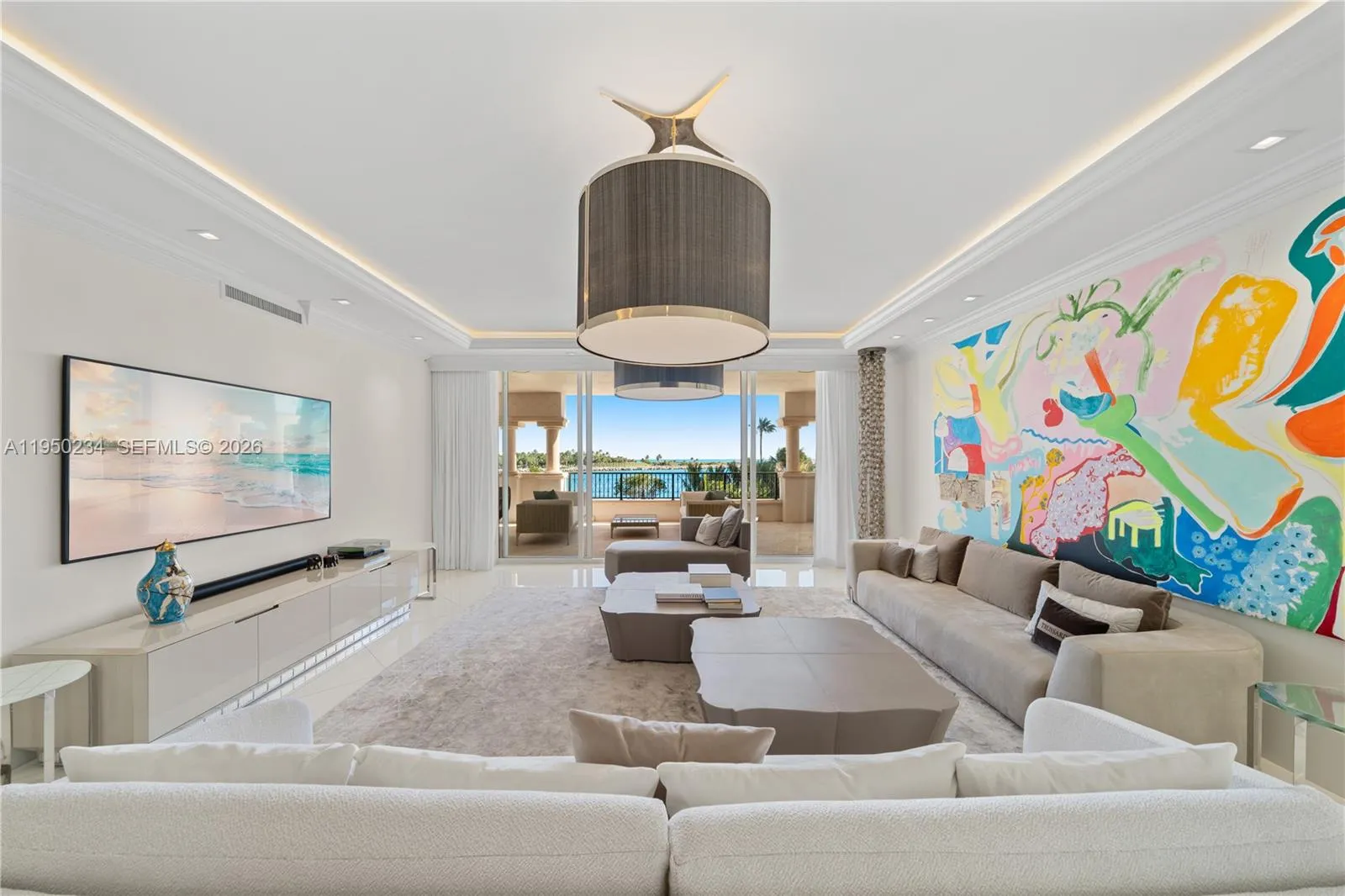 Foto de propiedad en 7124 Fisher Island Drive 7124, Miami Beach, FL 33109 Miami Beach con MLS# 
