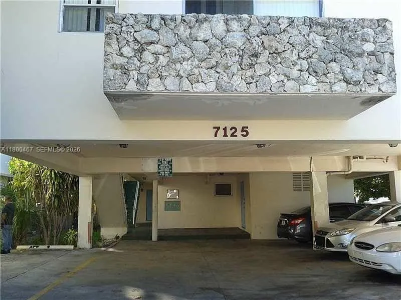 En Renta 7125 Dickens Avenue 4, Miami Beach, FL 33141, Miami Beach, FL 33141