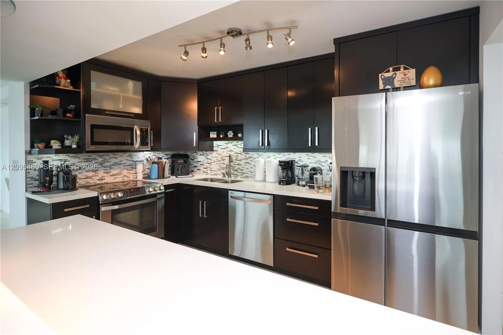 En Renta 7135 Collins Avenue 735, Miami Beach, FL 33141, Miami Beach, FL 33141