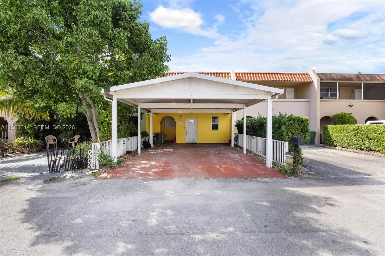 Foto de propiedad en 7144 W 2nd Lane, Hialeah, FL 33014 Hialeah con MLS# 