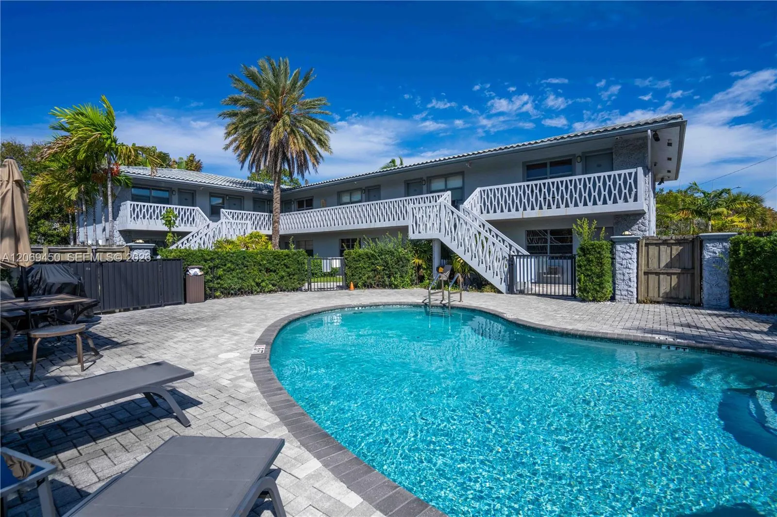 Foto de propiedad en 715 NE 6th Street 3, Fort Lauderdale, FL 33304 Fort Lauderdale con MLS# 