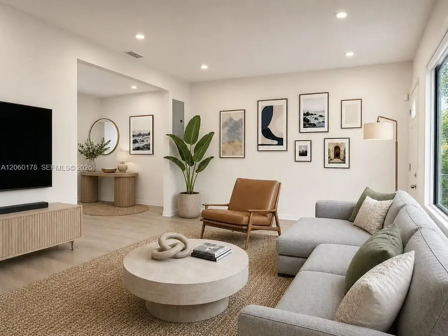 Foto de propiedad en 715 NE 92nd Street 1, Miami Shores, FL 33138 Miami Shores con MLS# 