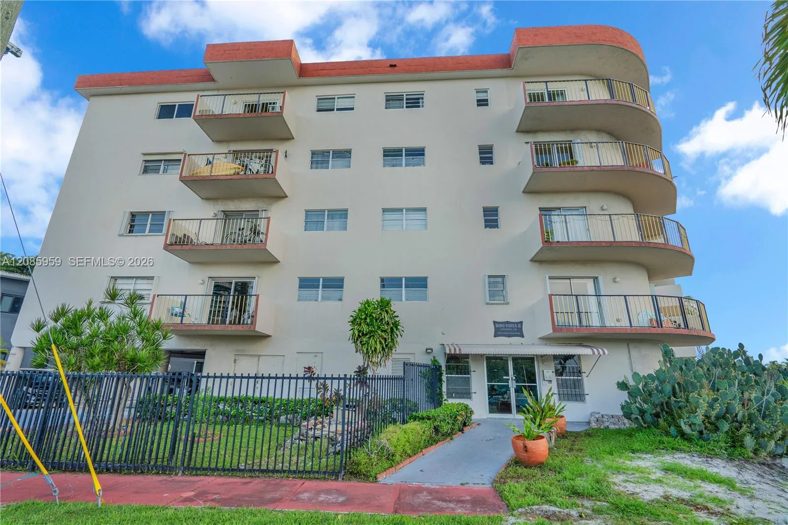 En Venta 7150 Indian Creek Drive 505, Miami Beach, FL 33141, Miami Beach, FL 33141