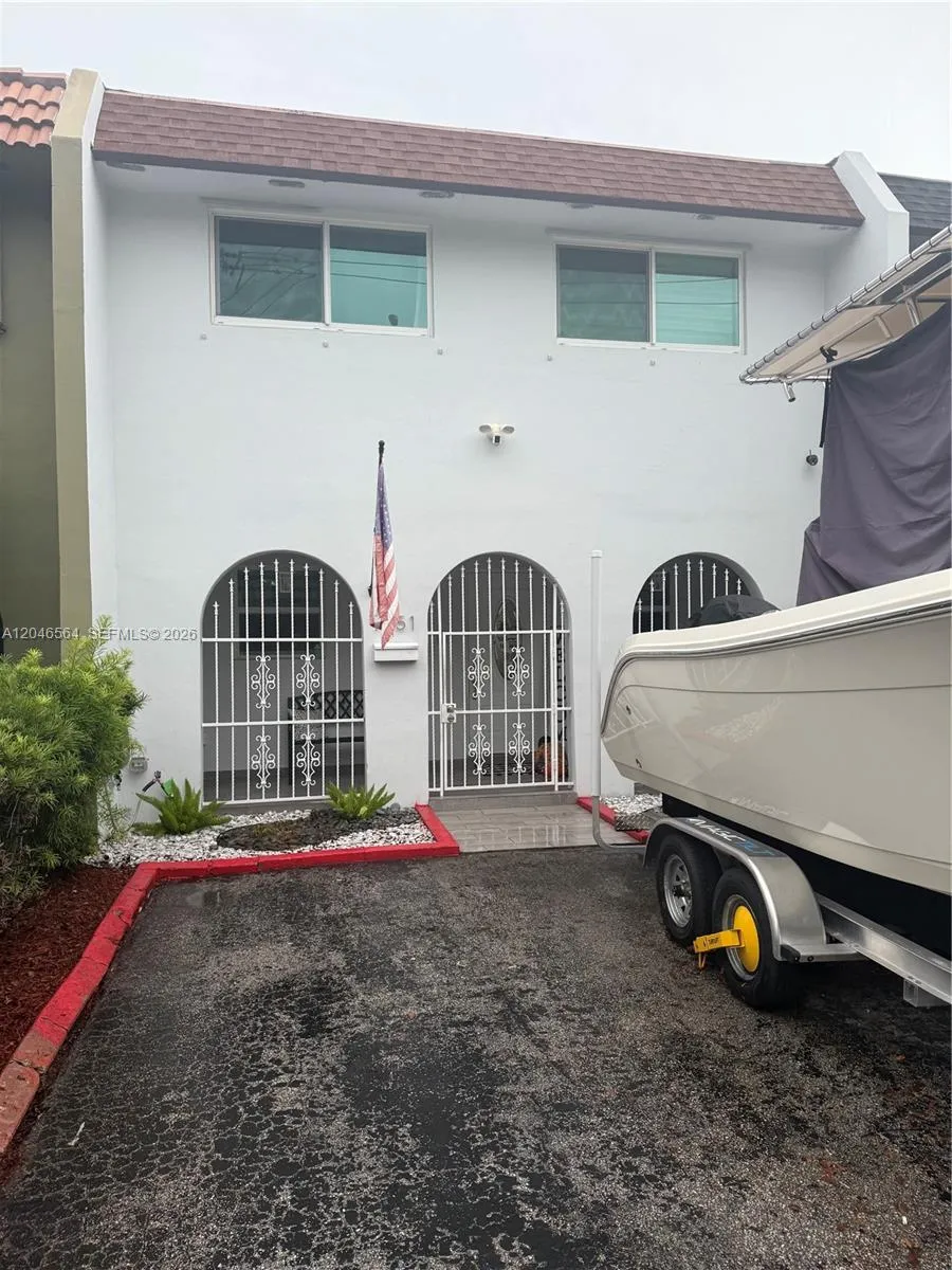 En Renta 7151 W 3rd Court 0, Hialeah, FL 33014, Hialeah, FL 33014