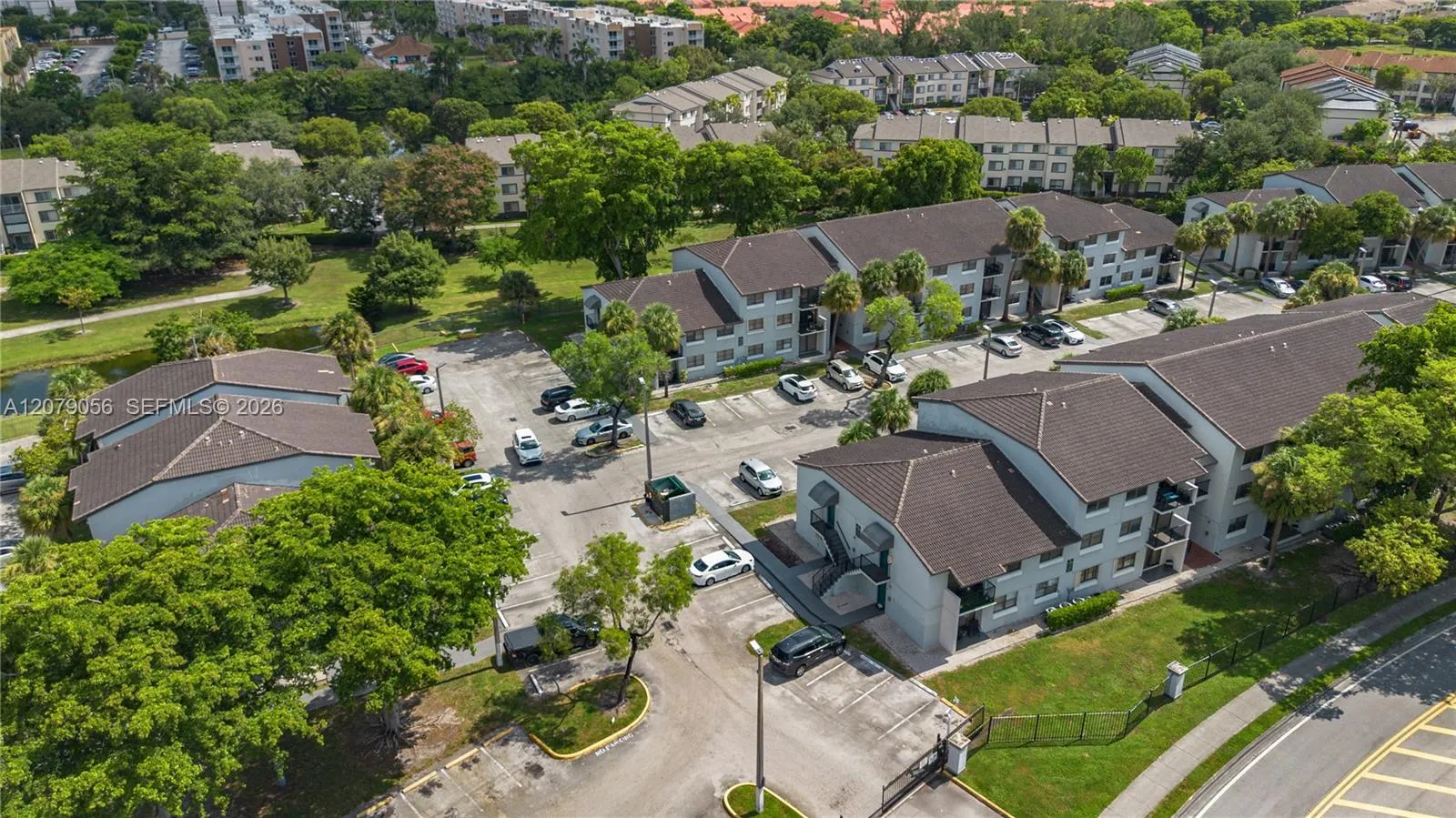 En Venta 7155 NW 179th Street 108, Hialeah, FL 33015, Hialeah, FL 33015