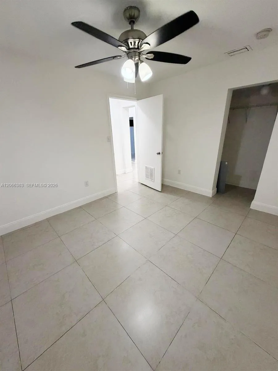 Foto de propiedad en 716 SW 11th Avenue B, Homestead, FL 33030 Homestead con MLS# 