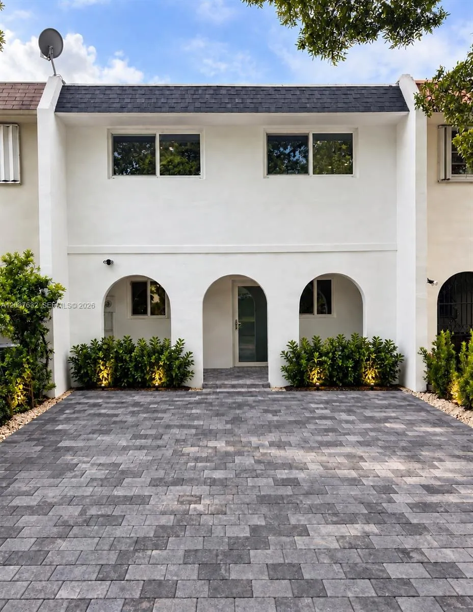 En Venta 7164 W 3rd Avenue, Hialeah, FL 33014, Hialeah, FL 33014