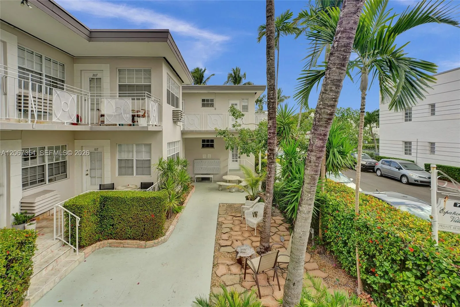 Foto de propiedad en 717 Espanola Way 205, Miami Beach, FL 33139 Miami Beach con MLS# 