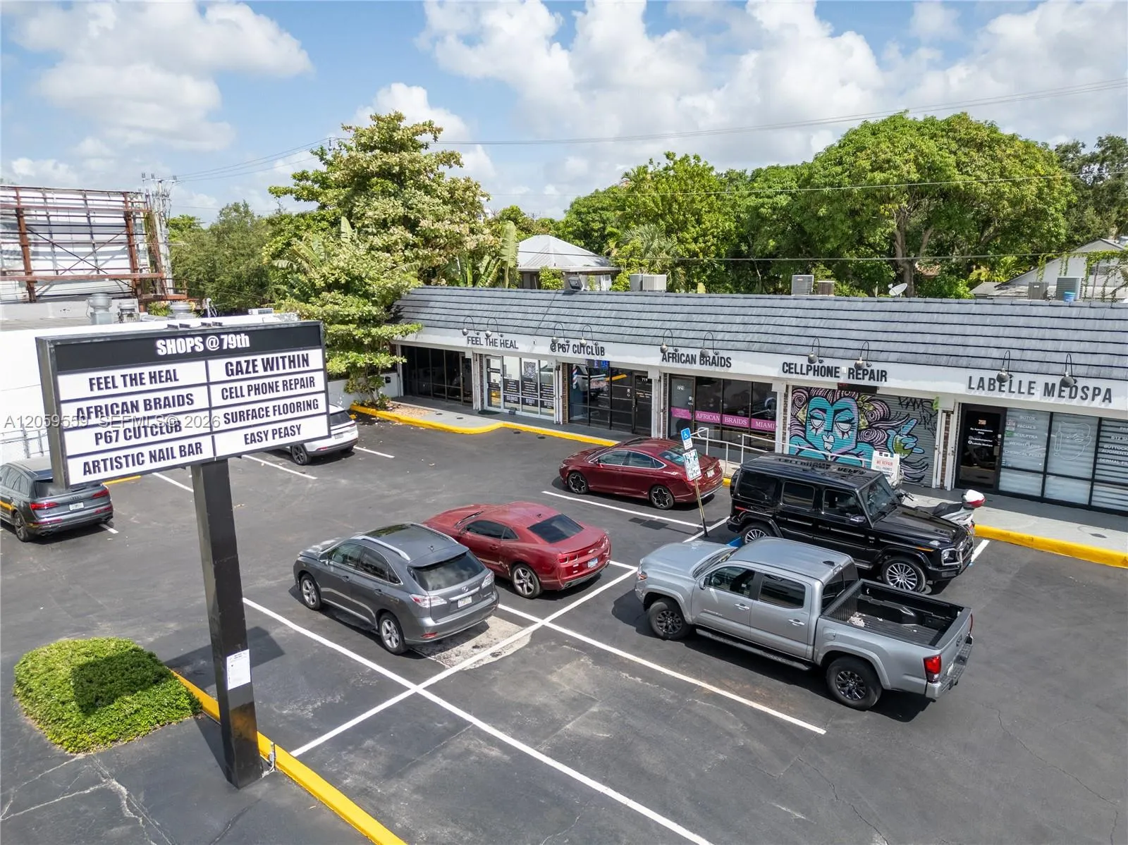 Foto de propiedad en 717 NE 79th Street 717, Miami, FL 33138 Miami con MLS# 