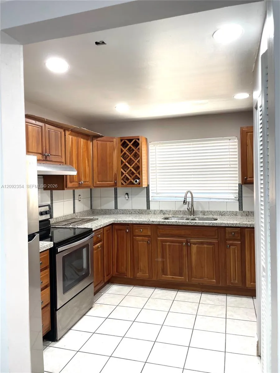 En Renta 7175 Nova Drive 107, Davie, FL 33317, Davie, FL 33317