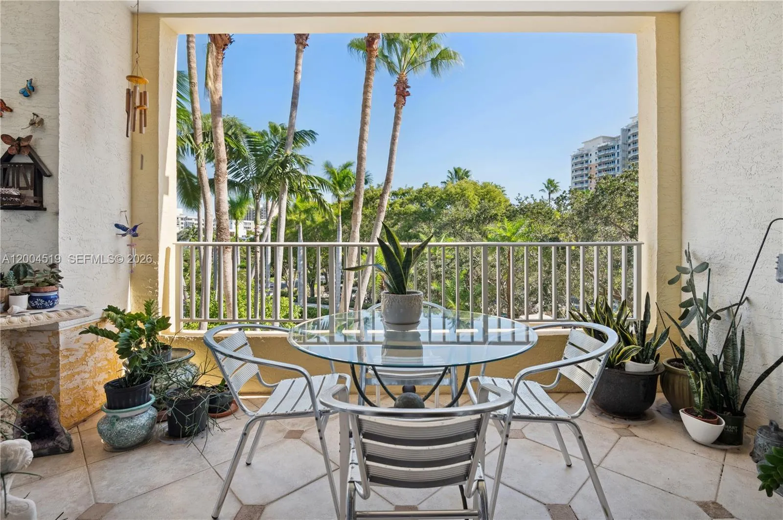 Foto de propiedad en 719 Crandon Boulevard 310, Key Biscayne, FL 33149 Key Biscayne con MLS# 