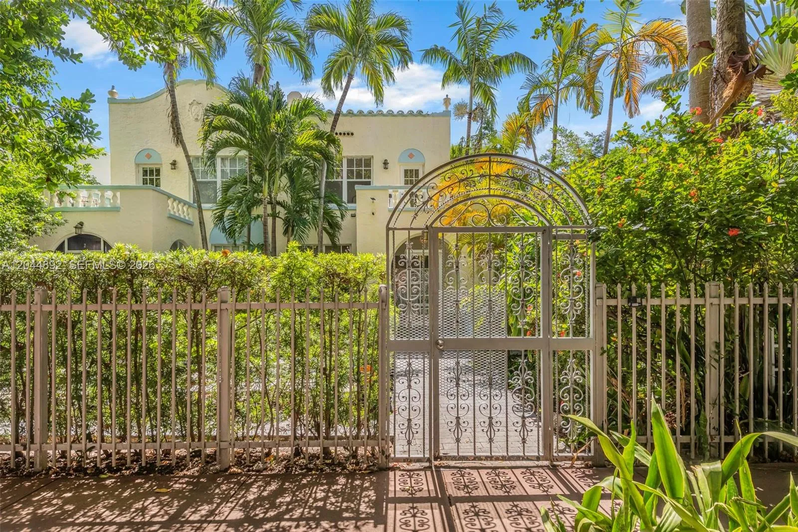 Vendido 719 Meridian Avenue 1, Miami Beach, FL 33139, Miami Beach, FL 33139