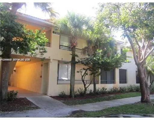 Foto de propiedad en 721 Lyons Road 15103, Coconut Creek, FL 33063 Coconut Creek con MLS# 