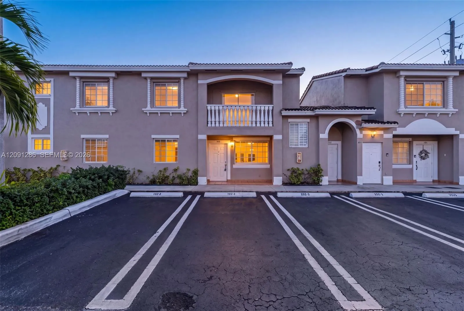 En Venta 7221 NW 174th Terrace 102, Hialeah, FL 33015, Hialeah, FL 33015