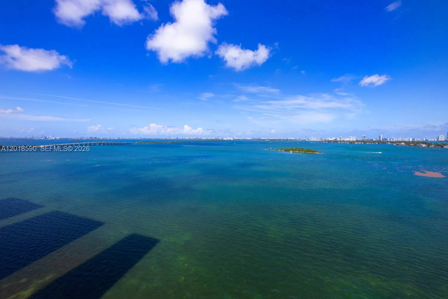 Foto de propiedad en 725 NE 22nd Street PH2A, Miami, FL 33137 Miami con MLS# 