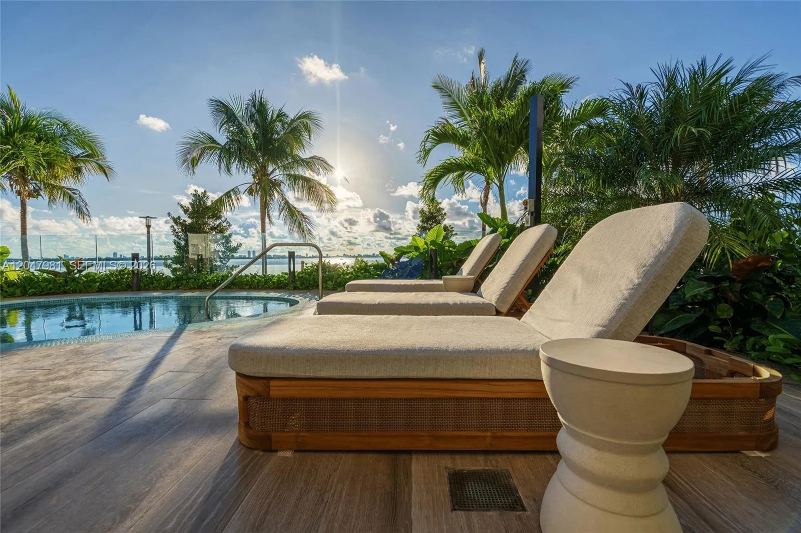 Foto de propiedad en 725 NE 24th Street 2801, Miami, FL 33137 Miami con MLS# 