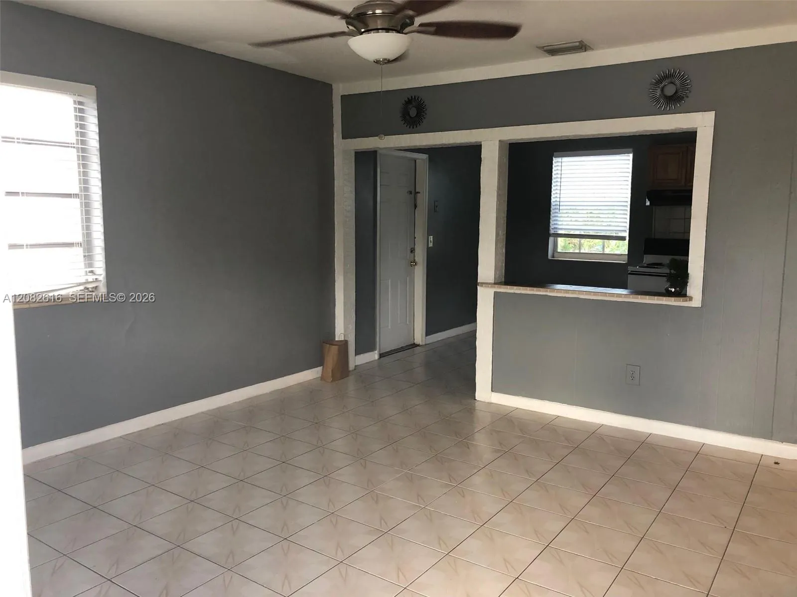 Foto de propiedad en 725 SW 8th Avenue A, Hallandale Beach, FL 33009 Hallandale Beach con MLS# 