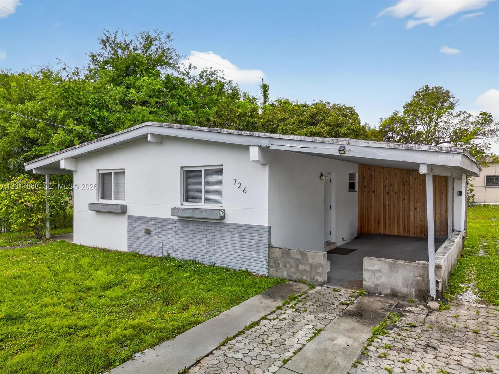 Foto de propiedad en 726 Phippen Waiters Road, Dania Beach, FL 33004 Dania Beach con MLS# 