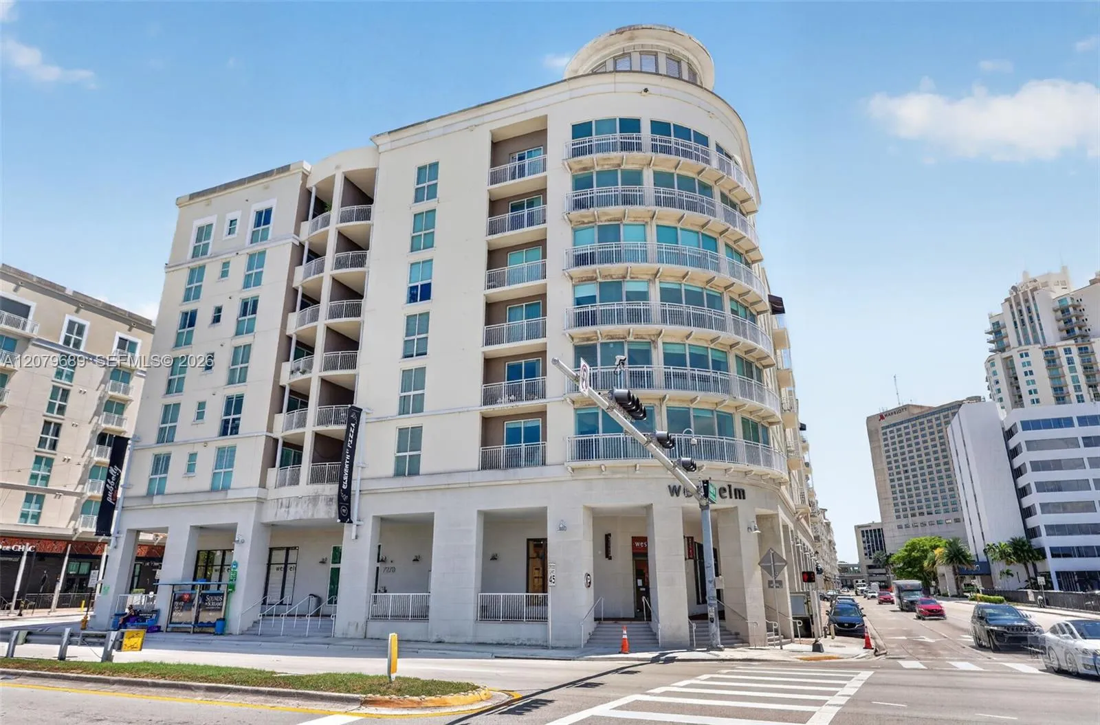 Foto de propiedad en 7270 SW 88th Street B403, Miami, FL 33156 Miami con MLS# 