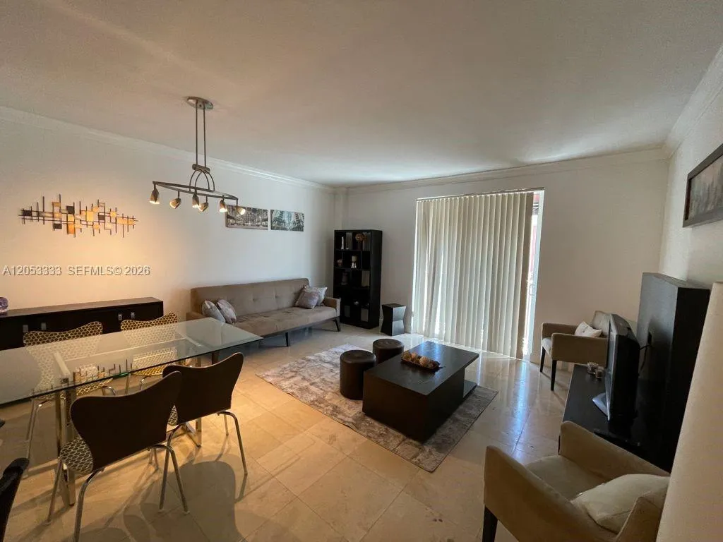 En Renta 7275 SW 89th Street B522, Miami, FL 33156, Miami, FL 33156
