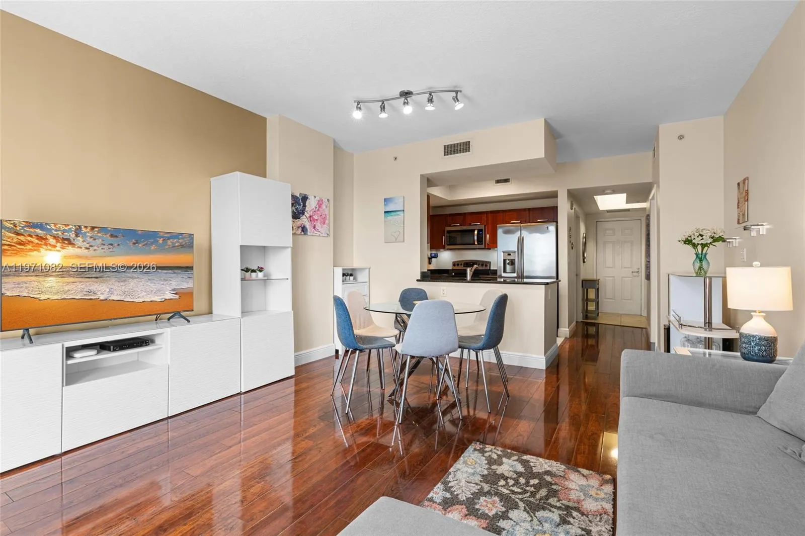 Foto de propiedad en 7275 SW 90th Way 404, Miami, FL 33156 Miami con MLS# 