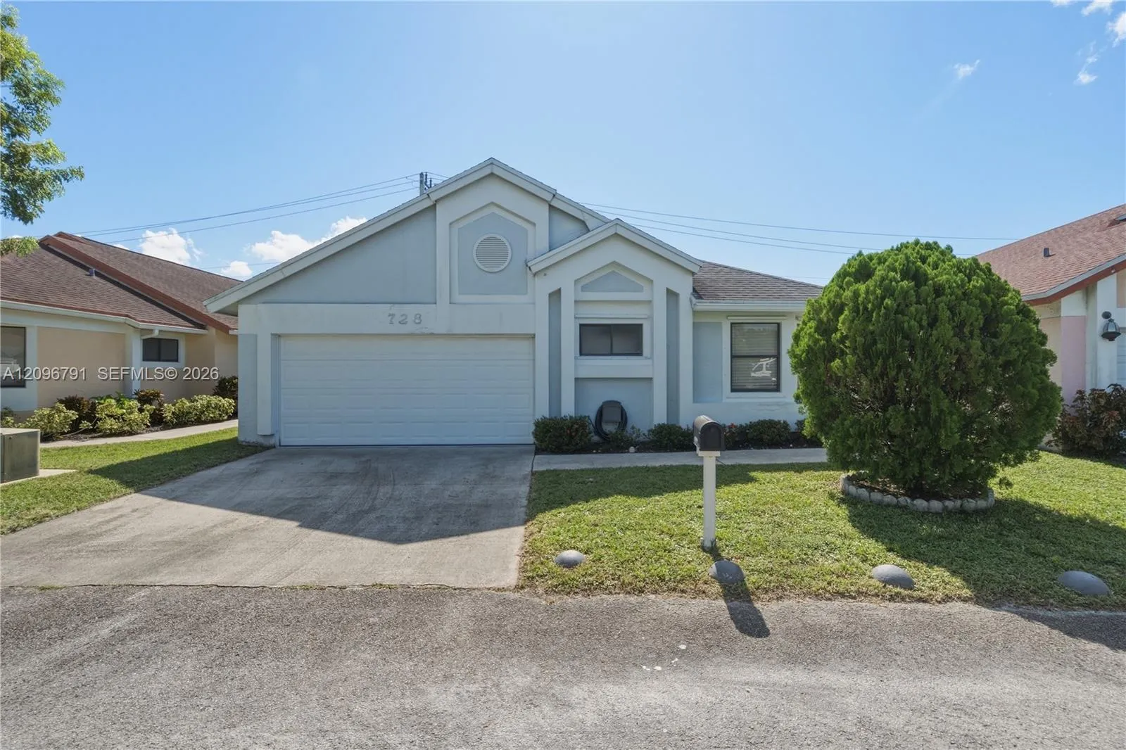 En Renta 728 Holly Street 0, North Lauderdale, FL 33068, North Lauderdale, FL 33068