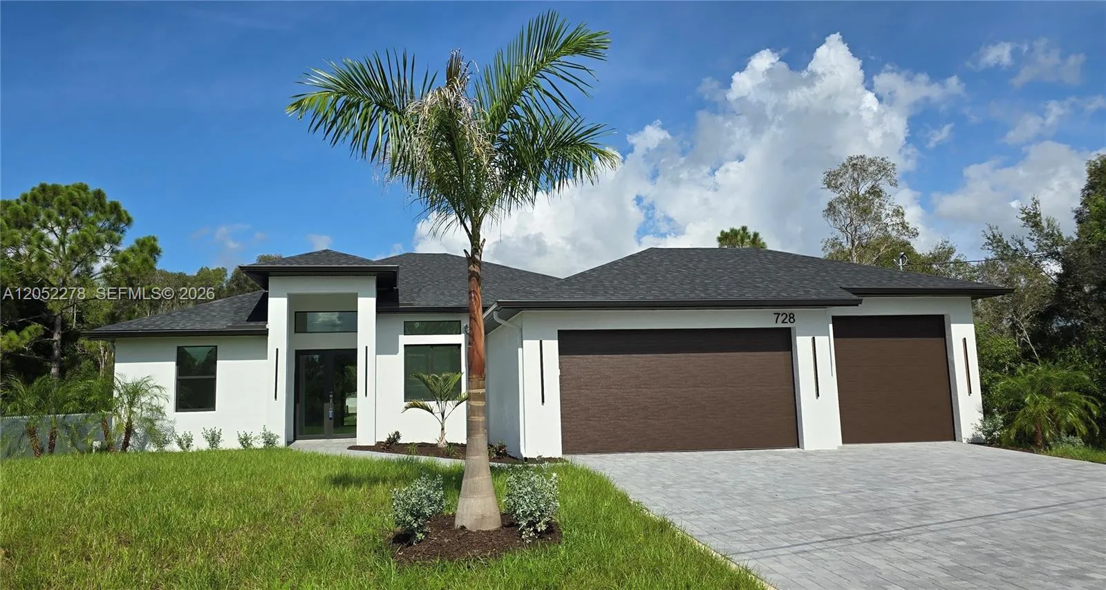 En Venta 728 N Laplata Avenue, Lehigh Acres, FL 33974, Lehigh Acres, FL 33974