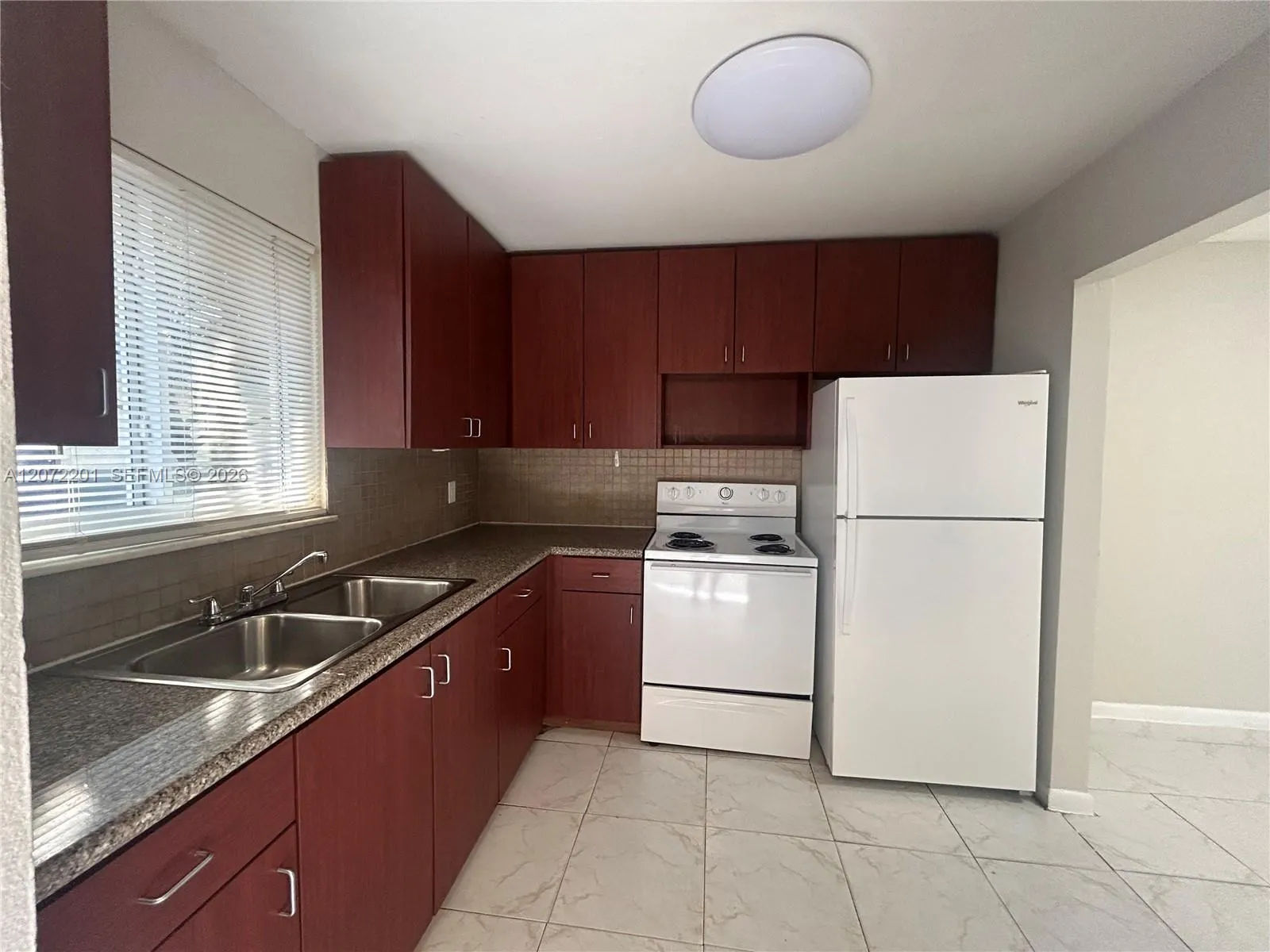 Foto de propiedad en 7280 NW 38th Street A2, Hollywood, FL 33024 Hollywood con MLS# 