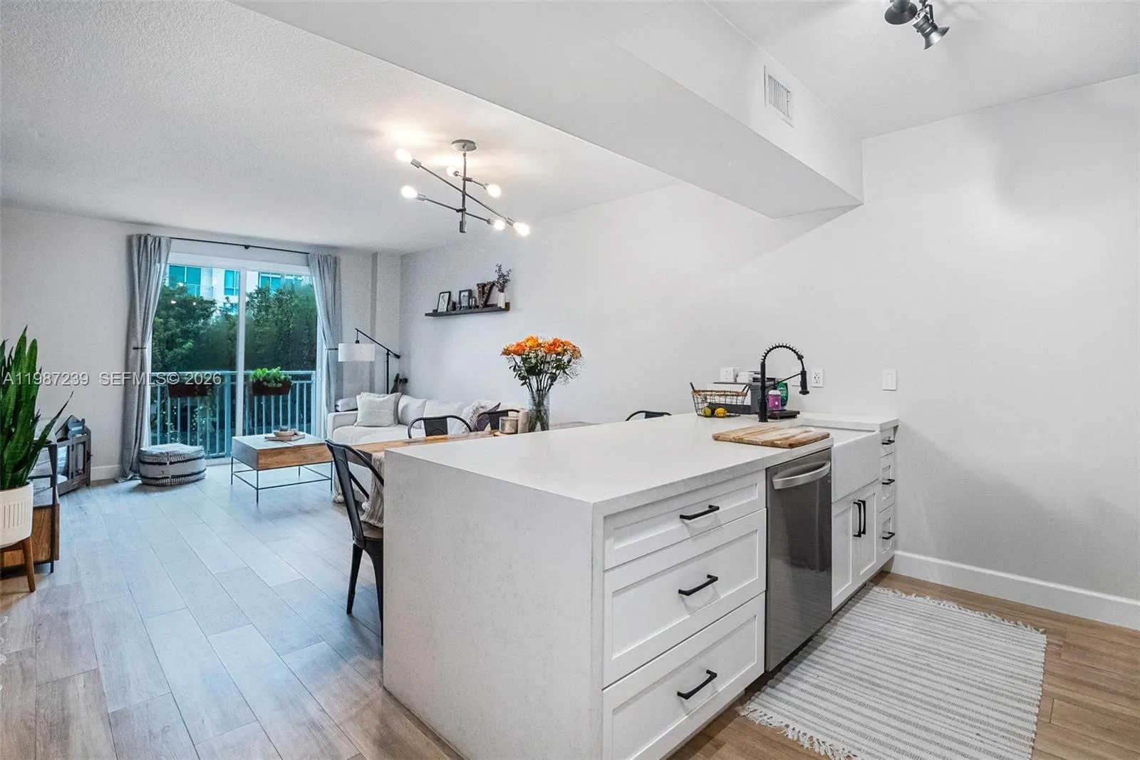 Foto de propiedad en 7290 SW 90th Street 202, Miami, FL 33156 Miami con MLS# 