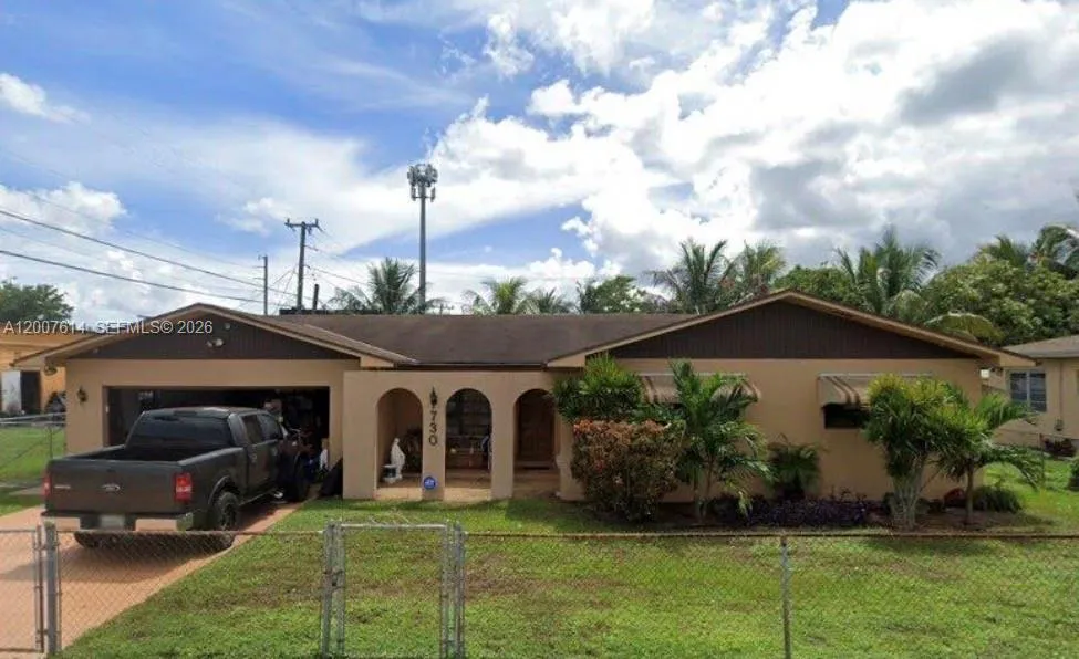 Foto de propiedad en 730 NW 138th Street, Miami, FL 33168 Miami con MLS# 