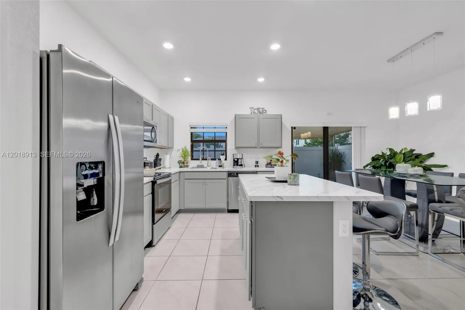 Foto de propiedad en 730 SW 12th Street, Florida City, FL 33034 Florida City con MLS# 