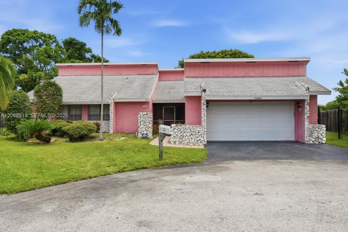 En Venta 7300 Corkwood Terrace, Tamarac, FL 33321, Tamarac, FL 33321