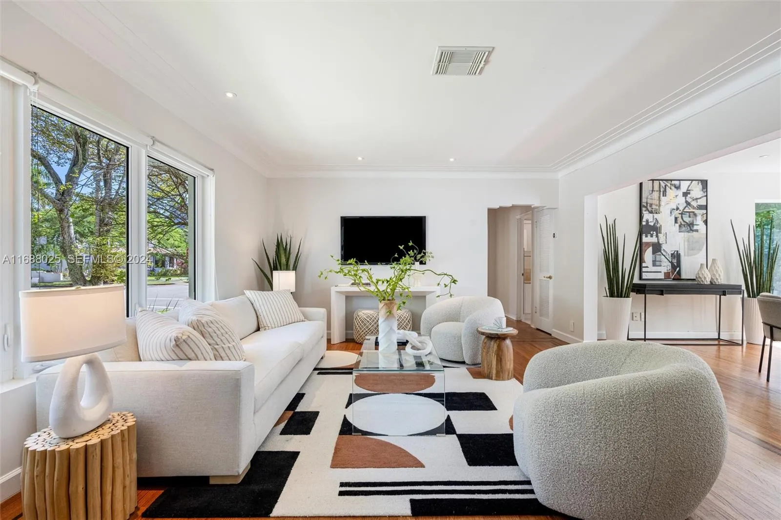 Vendido 7300 NE 7th Avenue, Miami, FL 33138, Miami, FL 33138