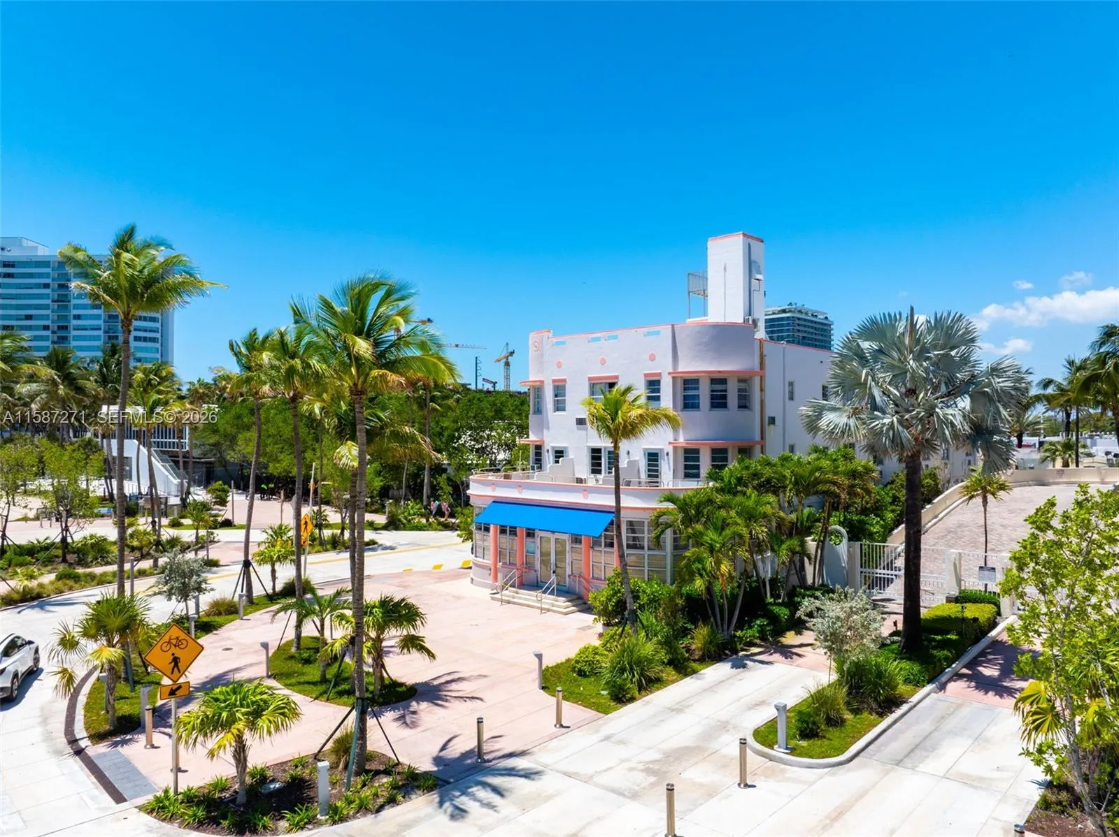Foto de propiedad en 7300 Ocean Terrace, Miami Beach, FL 33141 Miami Beach con MLS# 