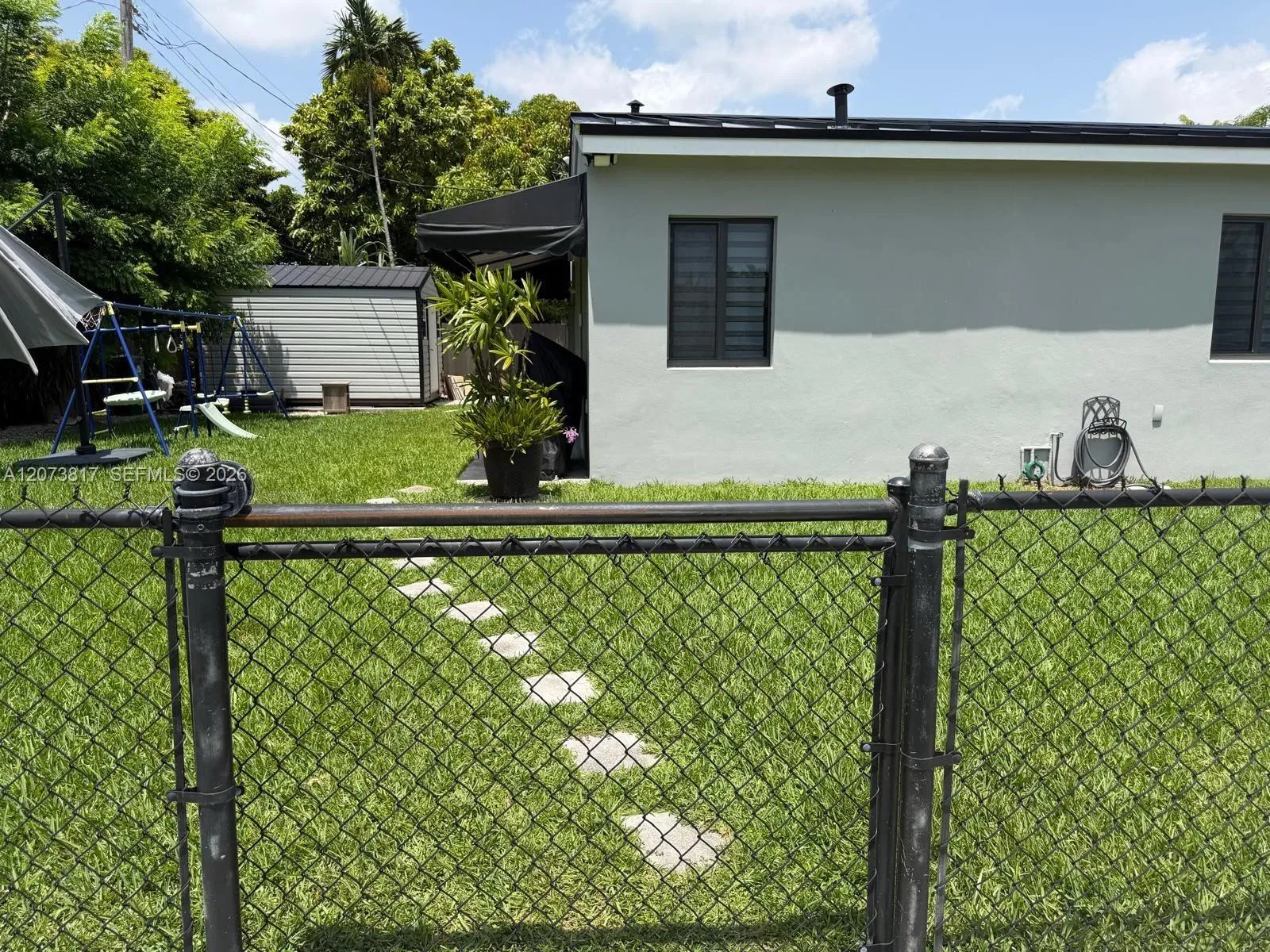 Foto de propiedad en 7300 S Waterway Drive 0, Miami, FL 33155 Miami con MLS# 