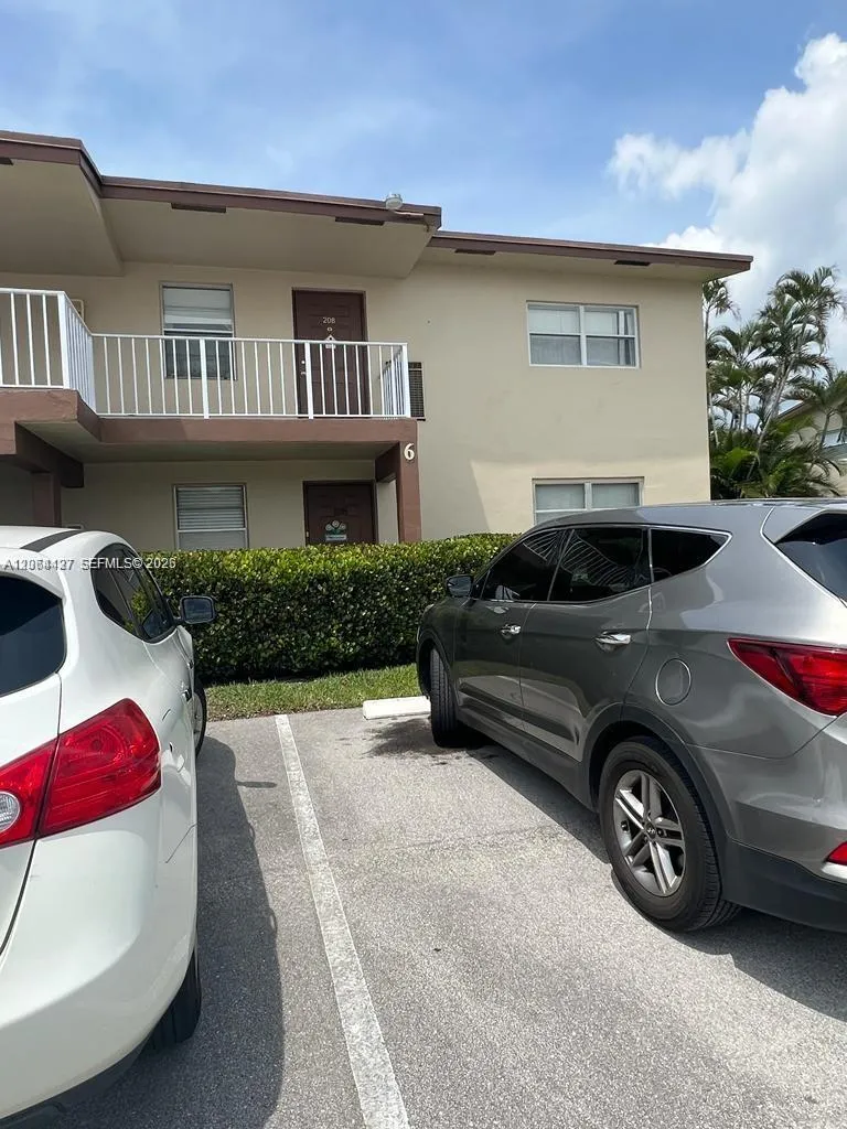 Foto de propiedad en 7305 NW 4th Place 108, Margate, FL 33063 Margate con MLS# 