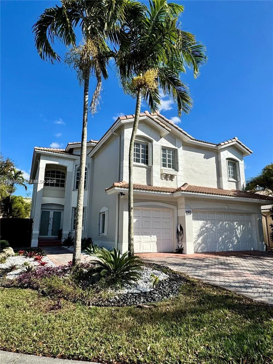 Foto de propiedad en 7317 NW 107th Place N/A, Doral, FL 33178 Doral con MLS# 