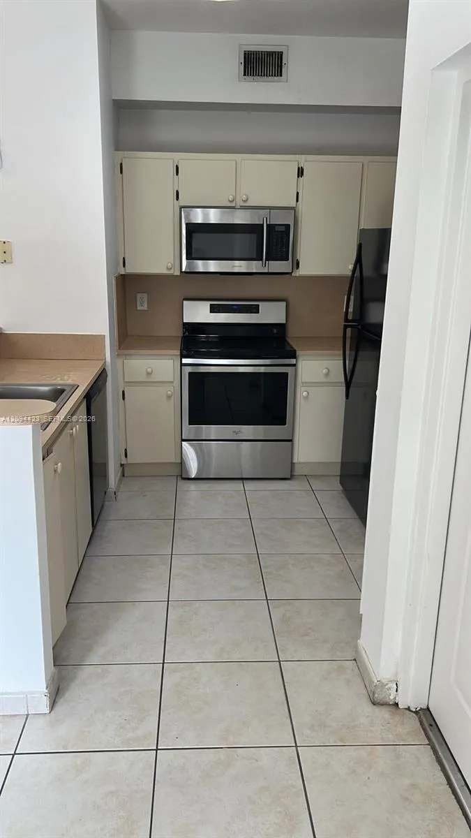 En Renta 7320 NW 114th Avenue 206, Doral, FL 33178, Doral, FL 33178