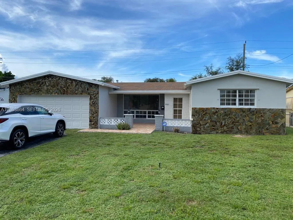 En Renta 7321 Fairway Boulevard 2, Miramar, FL 33023, Miramar, FL 33023