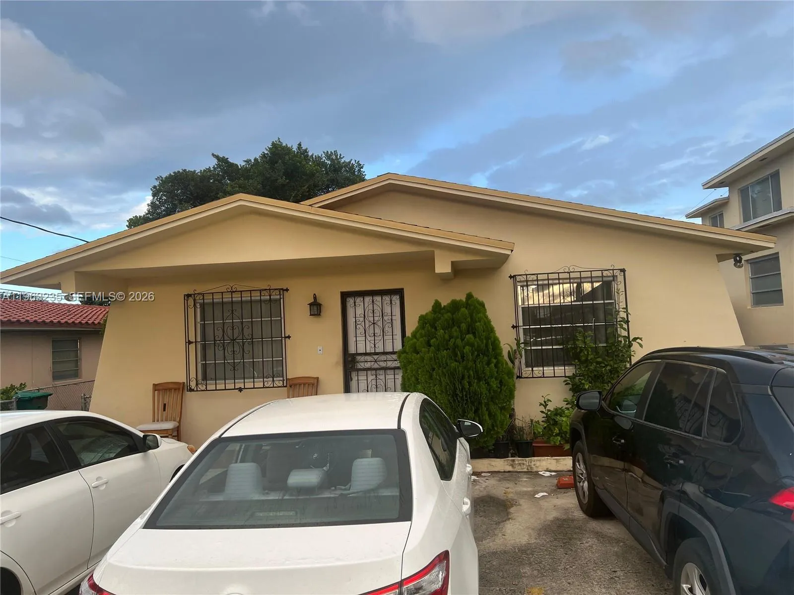 Foto de propiedad en 733 NW 33rd Avenue, Miami, FL 33125 Miami con MLS# 